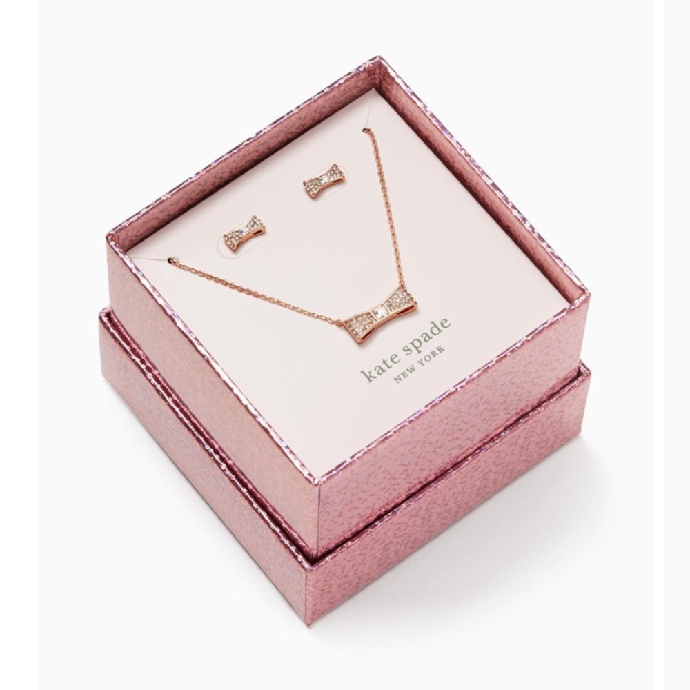 ✨HP✨ Kate Spade Bow Pendant and Studs Boxed Set - Picture 1 of 3